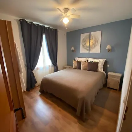 Holiday home Les Plantous De Severo Cenac-et-Saint-Julien